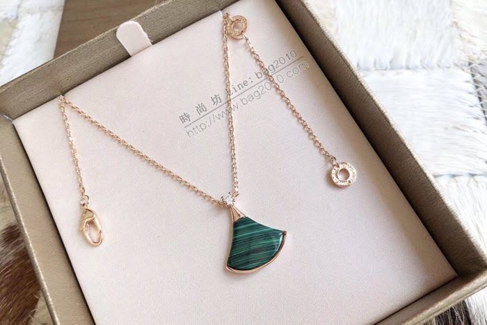 Bvlgari飾品 寶格麗Diva系列 扇形孔雀石裙子項鏈  zgbq3005